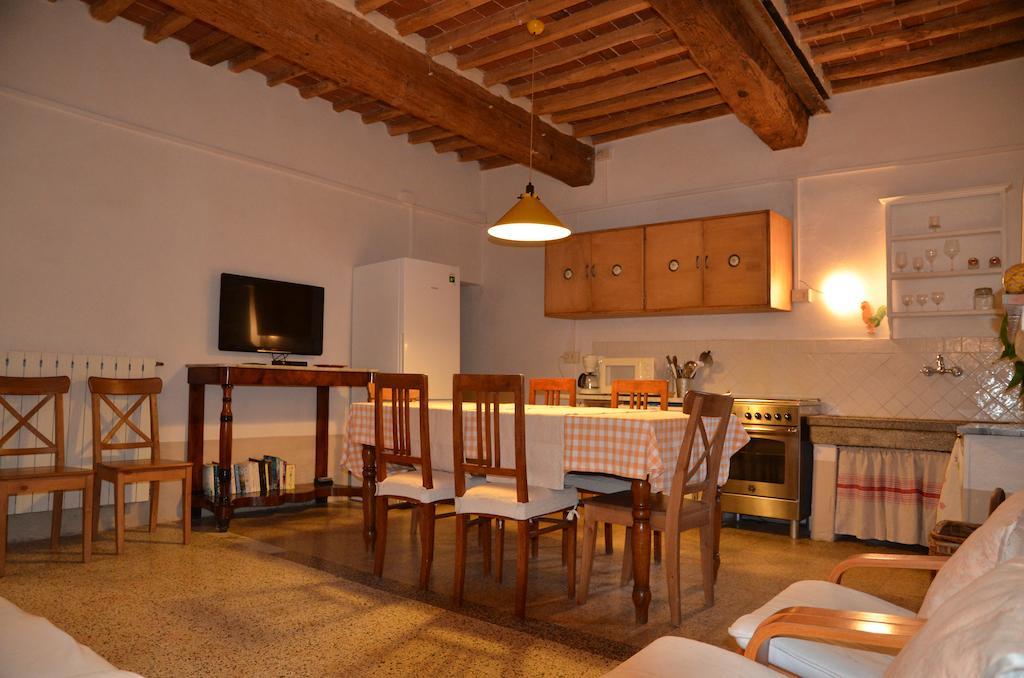 Agriturismo Le Murelle Lucca Bagian luar foto